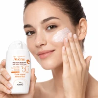 ضدآفتاب اون مینرال و معدنی فاقد چربی صد در صد اورجینال avene چهل میل spf پنجاه ساخت فرانسه mineral fluid